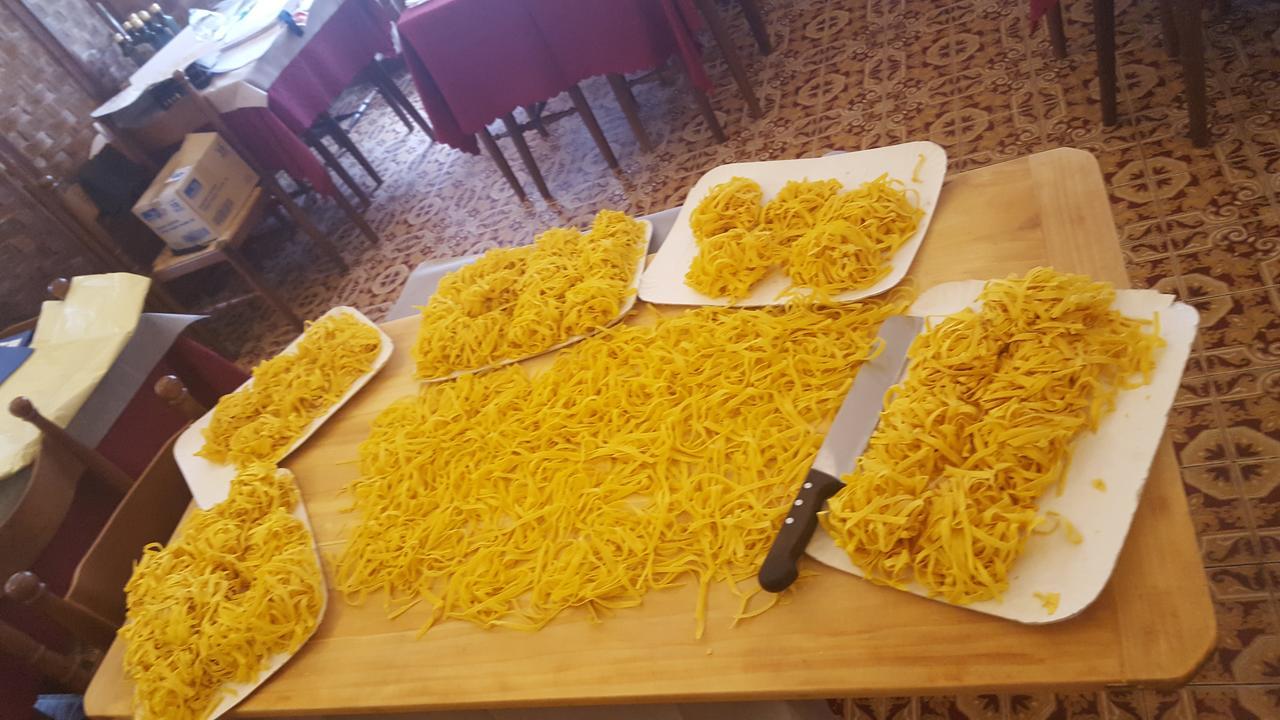 Albergo Ristorante Poli Madonna di Fornelli Exterior photo